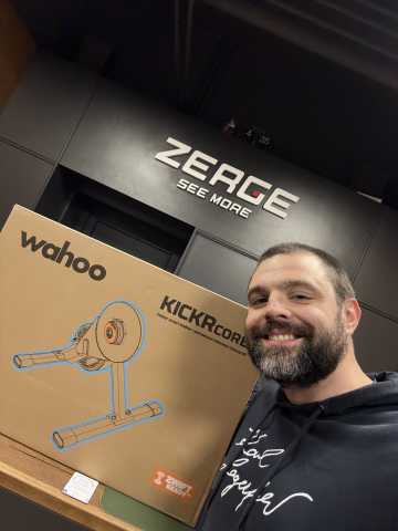 Ádám "mester"kollégám, aki mindent tud a Wahoo görgőkről is.