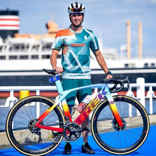 Bics&aacute;k Bence triatlonos