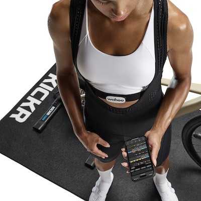 Wahoo Kickr Core 2 &ndash; Teljes&iacute;tm&eacute;ny, sebess&eacute;g, t&aacute;v &eacute;s ped&aacute;lfordulat m&eacute;r&eacute;s